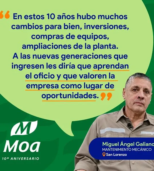 Cartelera digital con testimonio de un colaborador